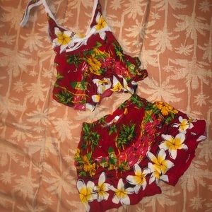 Cute two piece from Bahamas🌴